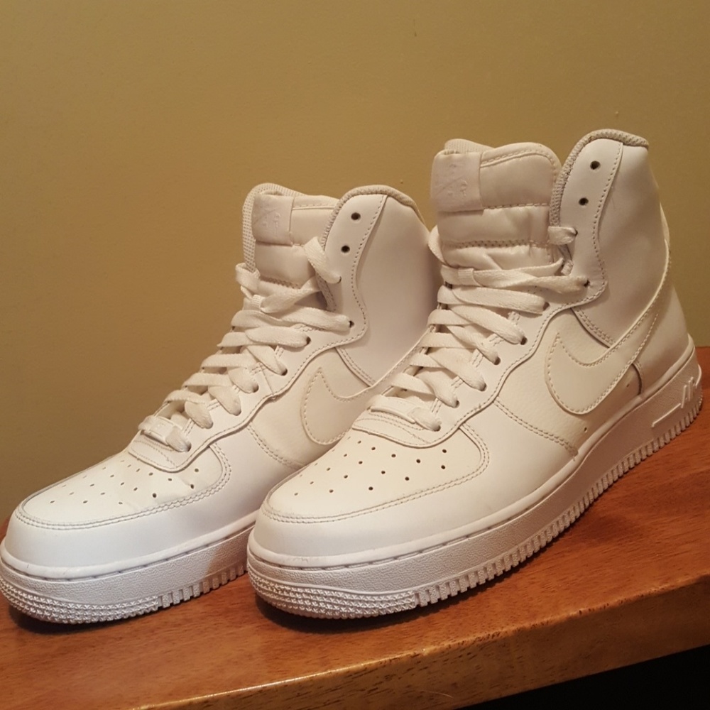 Boys Nike AF 1s size 7